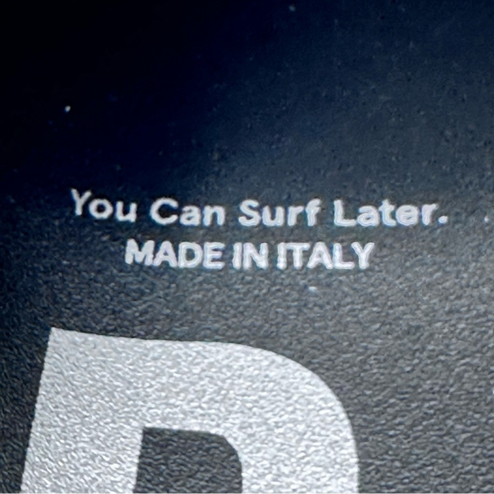 P448 Thea Sneakers. Size 9 - Picture 10 of 12